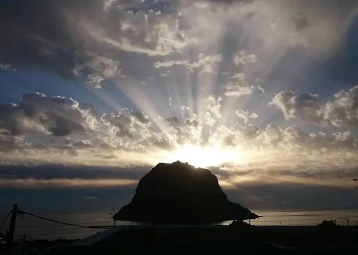 דירה Monemvasia, Vlassis Yefira